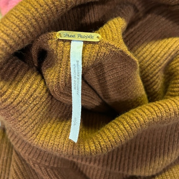 Free People Softly Structured Colorblock Mockneck Sweater, size small. - Picture 3 of 5